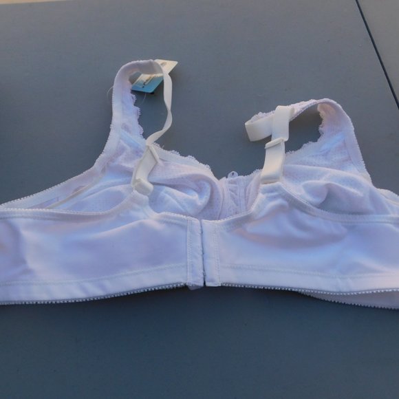 Jodee White New Bra 44 AA Mastectomy Bra NWT - Picture 3 of 4